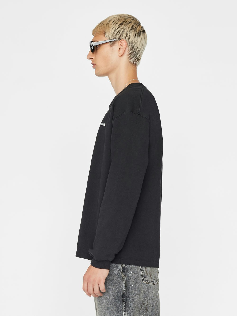 t shirt side view alt:fit1